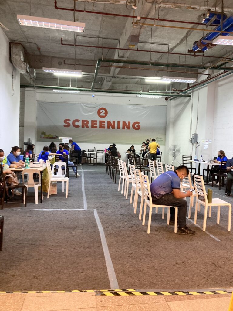 アヤラセンターセブのワクチン接種会場