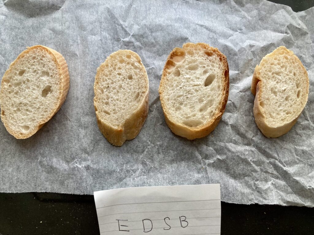 フィリピン・セブ　バゲット食べ比べ　Europe、Cafe Des Amis、Bakery Soesterberg、Bake & More