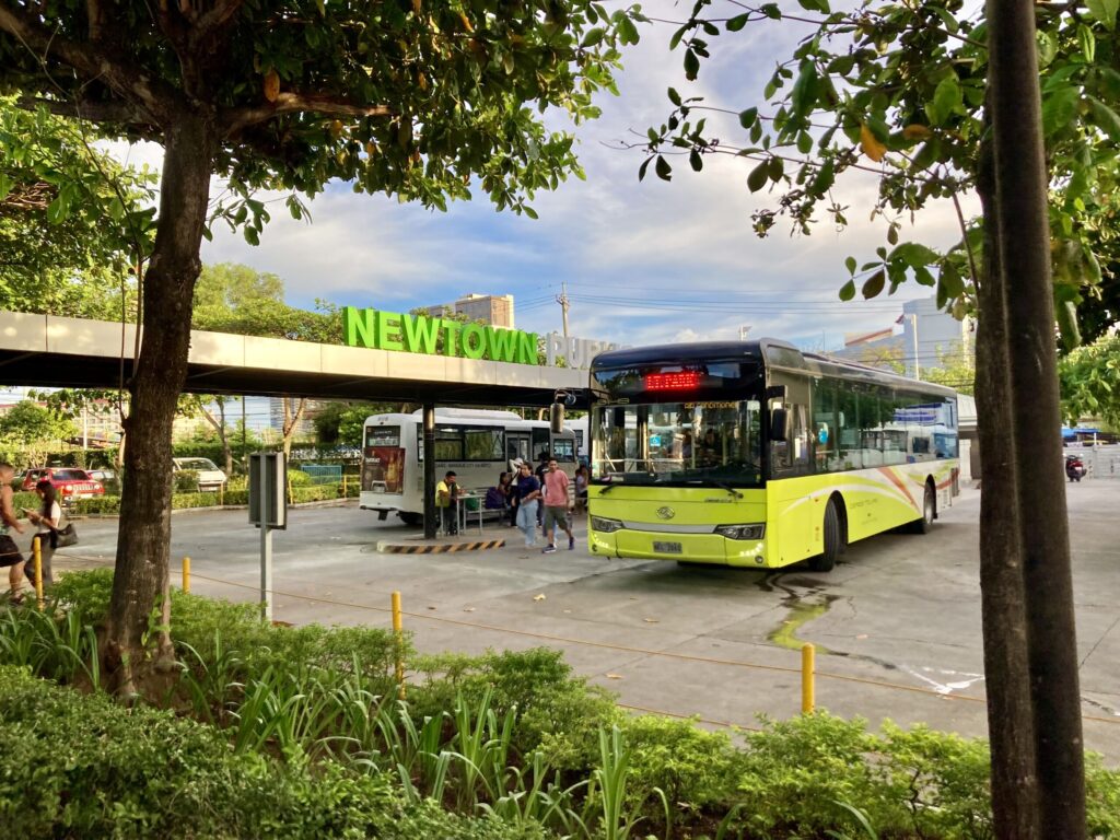 ITパーク行きのCeres Bus