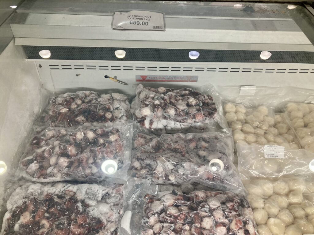 冷凍タコ　フィリピン・セブ島　ランダース　値段