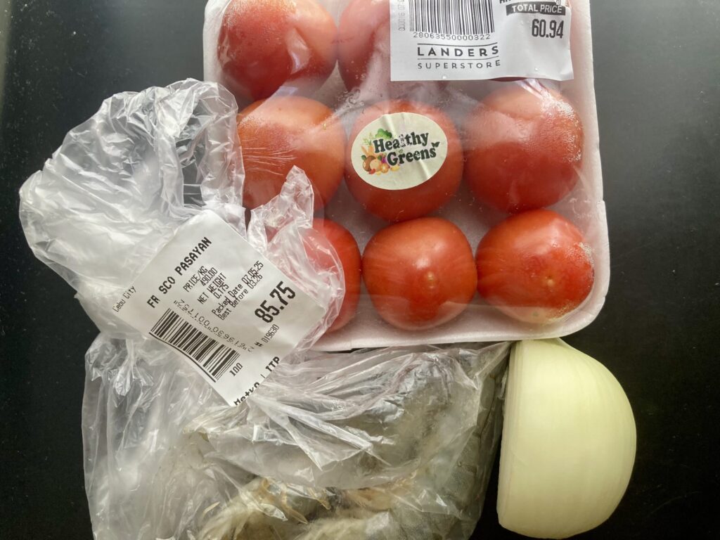 フィリピンローカルトマトや海老