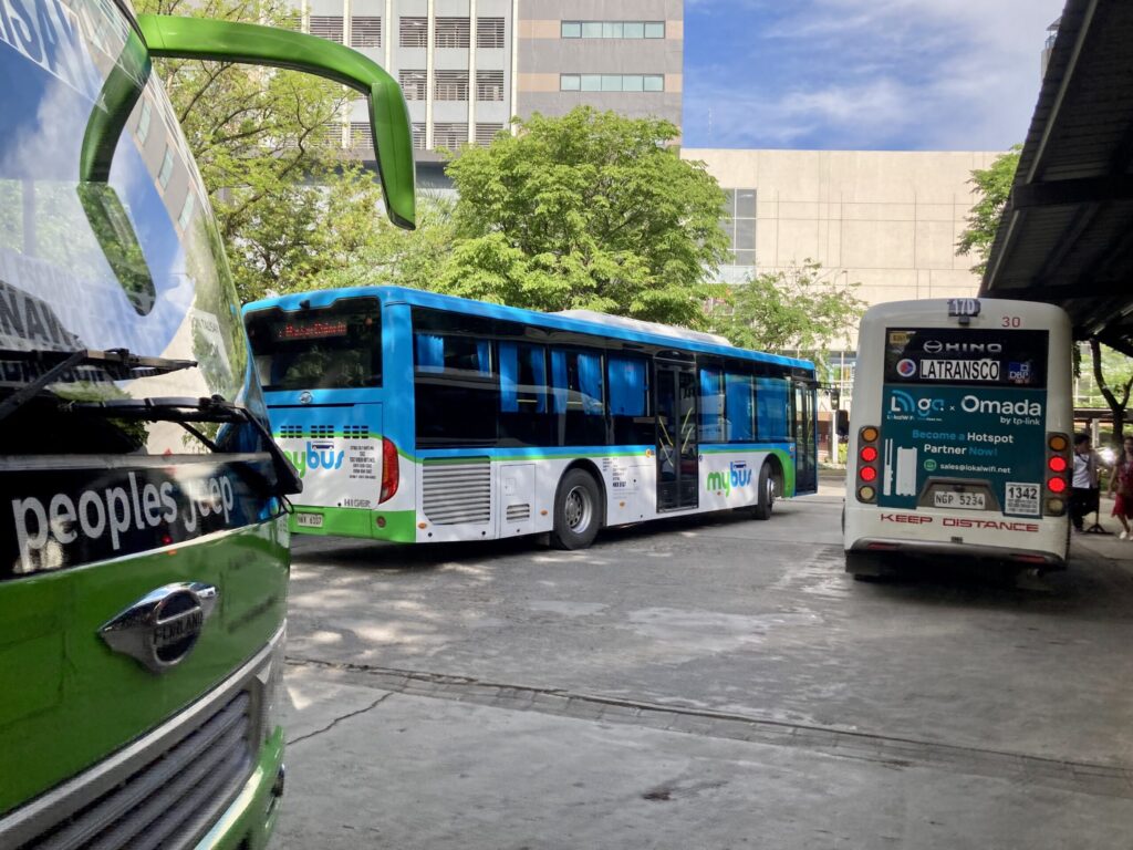 フィリピン・セブ　MyBus ITパークバス停留場