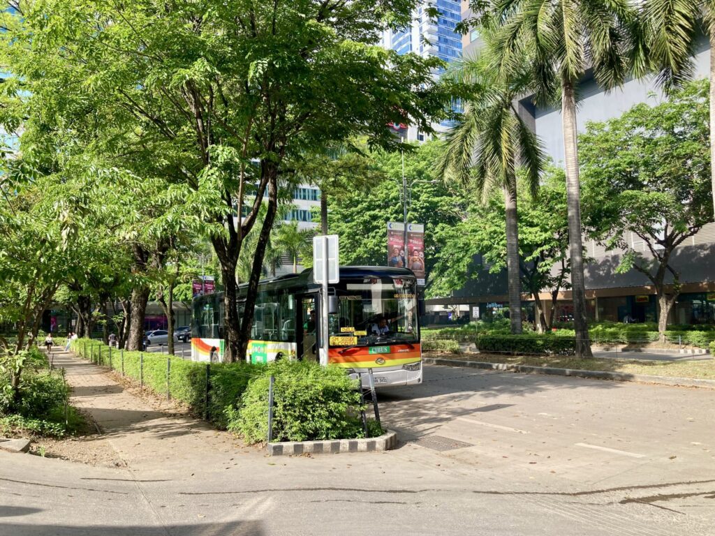 フィリピン・セブ　ITパーク発のCIBUSアヤラ行きバス　