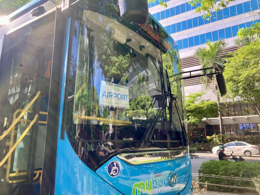セブITパーク発の空港行きMybus