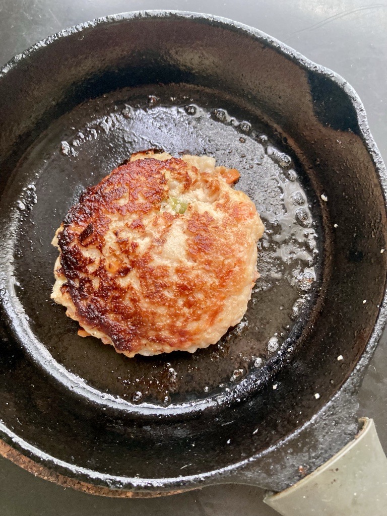 シンカマスとローカル野菜で作る和風豆腐野菜ハンバーグのレシピ