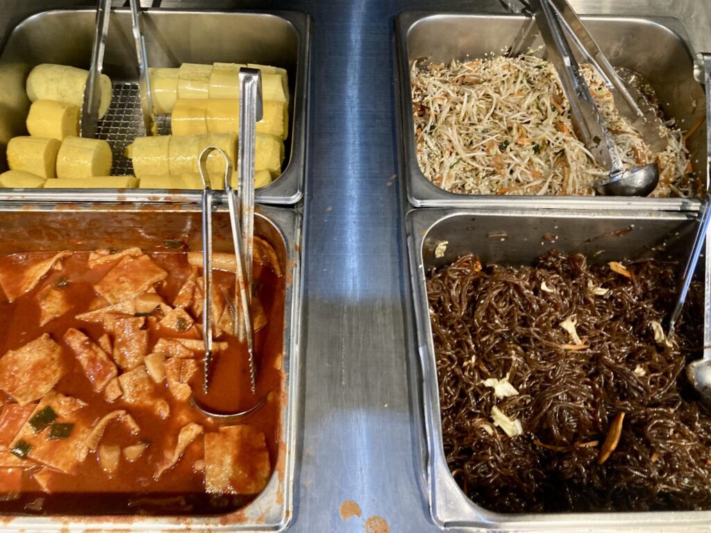 フィリピンセブ・ITパークの格安韓国食堂Barangay Seoul Express（バランガイソウルエクスプレス）メニュー　サブおかず