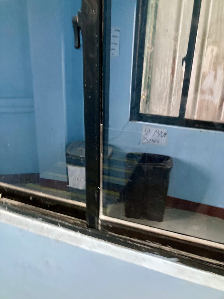 フィリピン・セブシティ　ローカル食堂2階の賃貸アパート物件　月5000ペソ