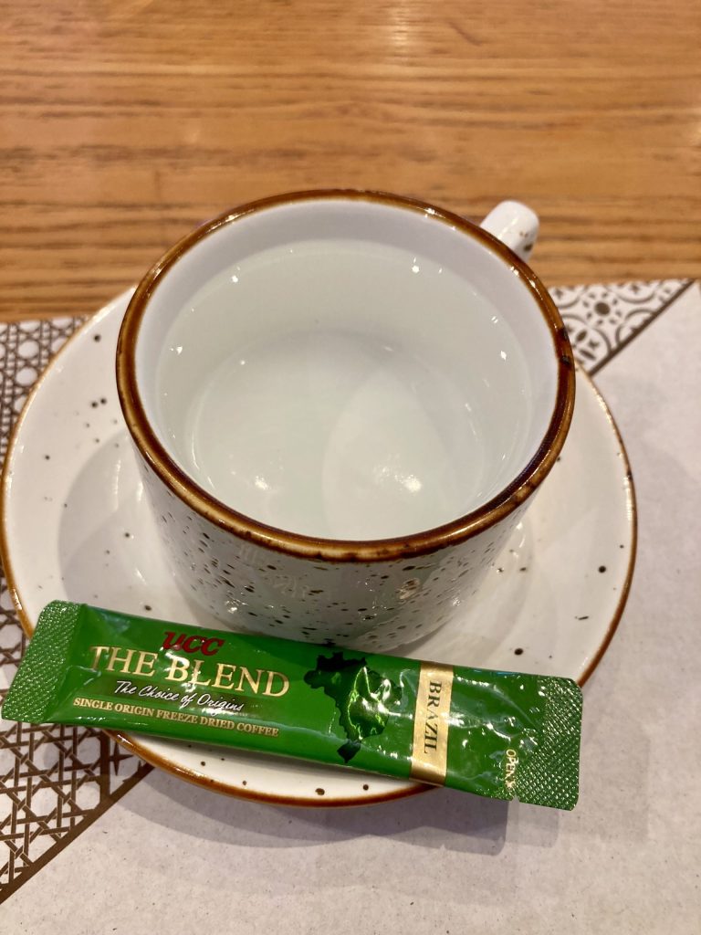 フィリピン料理レストランKuya J　持参コーヒー