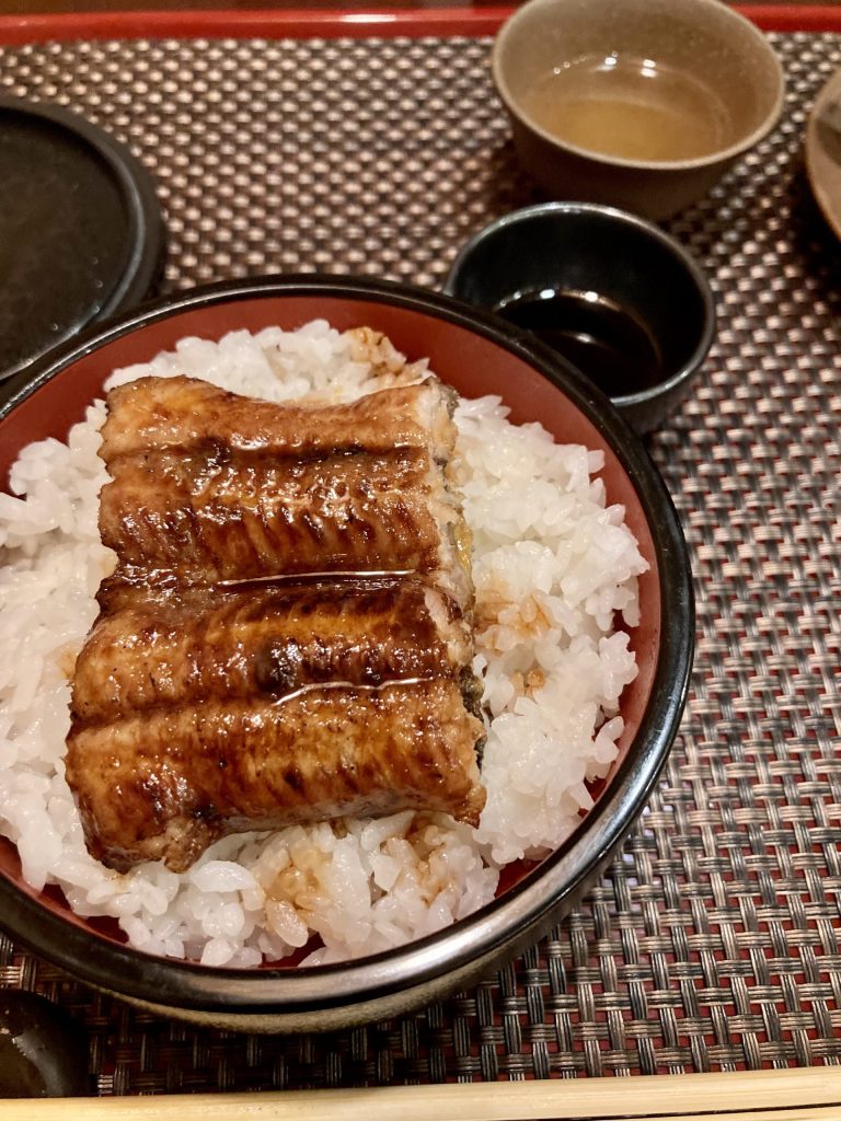 フィリピンセブマンダウェの予約制和食店そば鎌倉　うな重ミニ