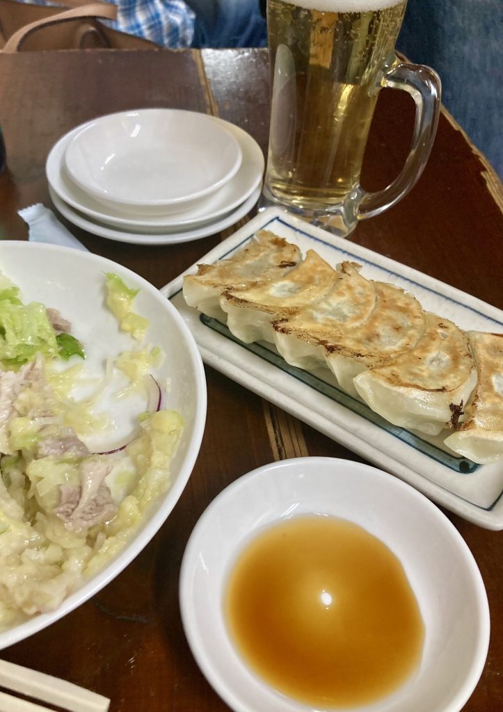1420円@餃子屋満園