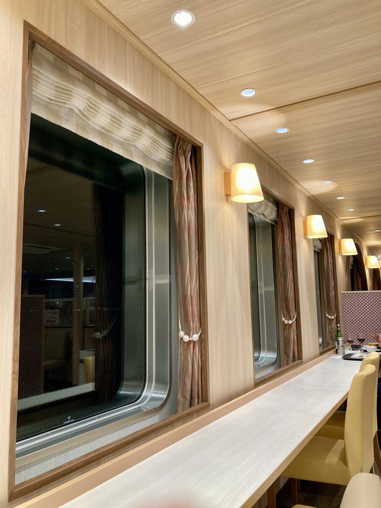 さんふらわあむらさき　大阪別府航路　瀬戸内ブッフェ夜