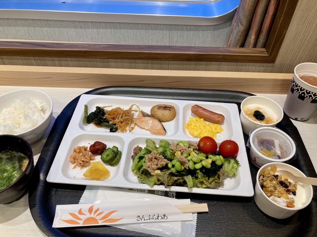 さんふらわあむらさき　朝食バッフェ