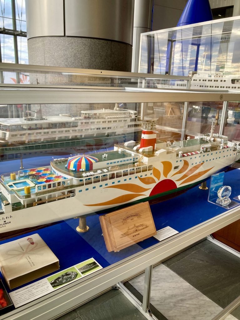 大阪南港さんふらわあターミナル近くのさんふらわあ展示