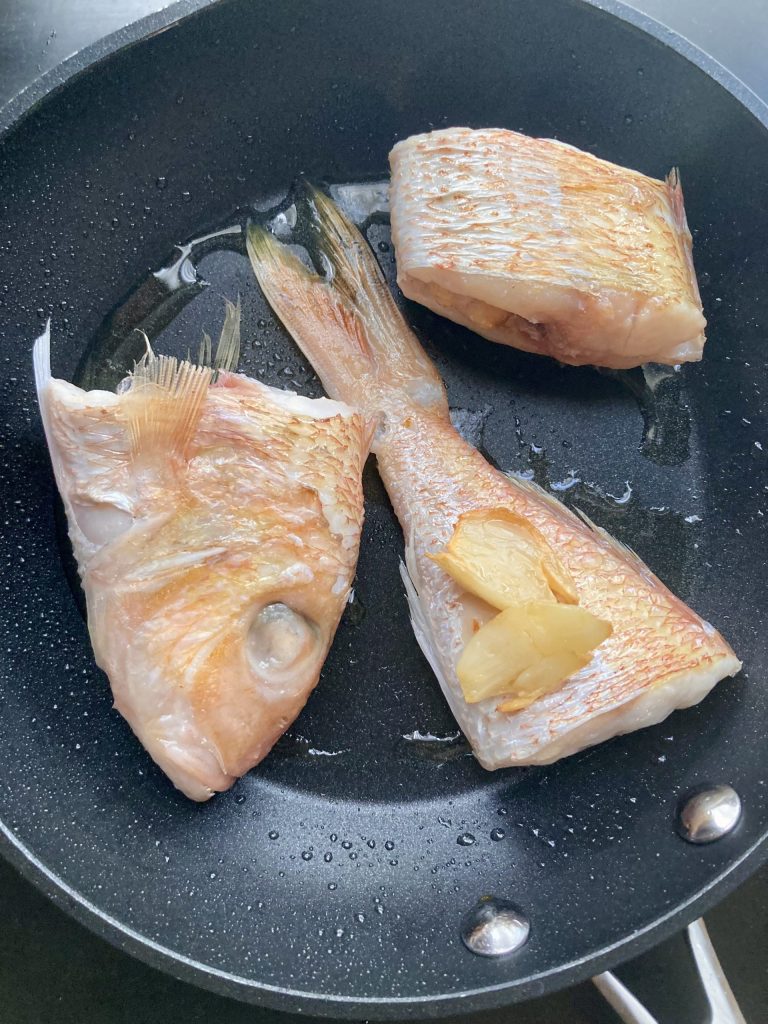 フィリピンの魚Lagaoのアクアパッツァ　レシピ