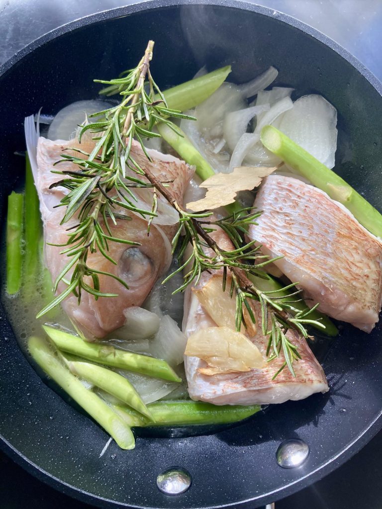 フィリピンの魚Lagaoのアクアパッツァ　レシピ