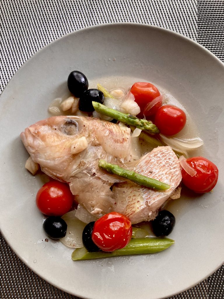 フィリピンの魚Lagaoのアクアパッツァ　