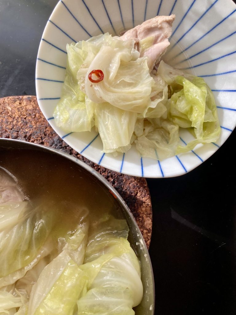 リュウジ　鶏肉とキャベツのもつ鍋風　アドボ用鶏肉