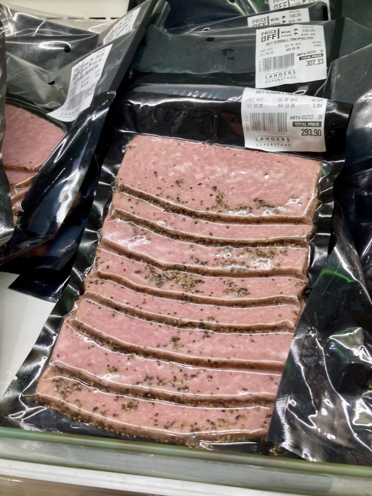 フィリピン・セブ　ランダースで買ったもの　パストラミターキー