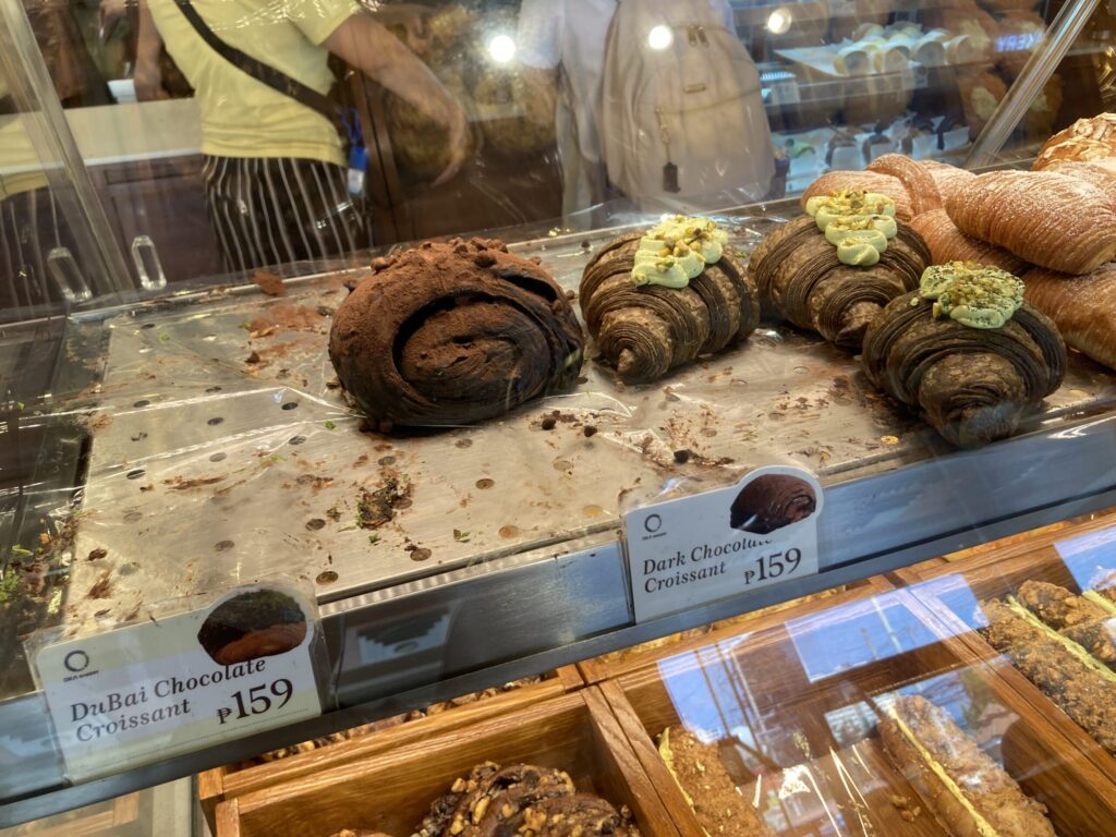 ガイサノカントリーモール一階の新パン屋さんOKA Bakery　クロワッサンや甘い系