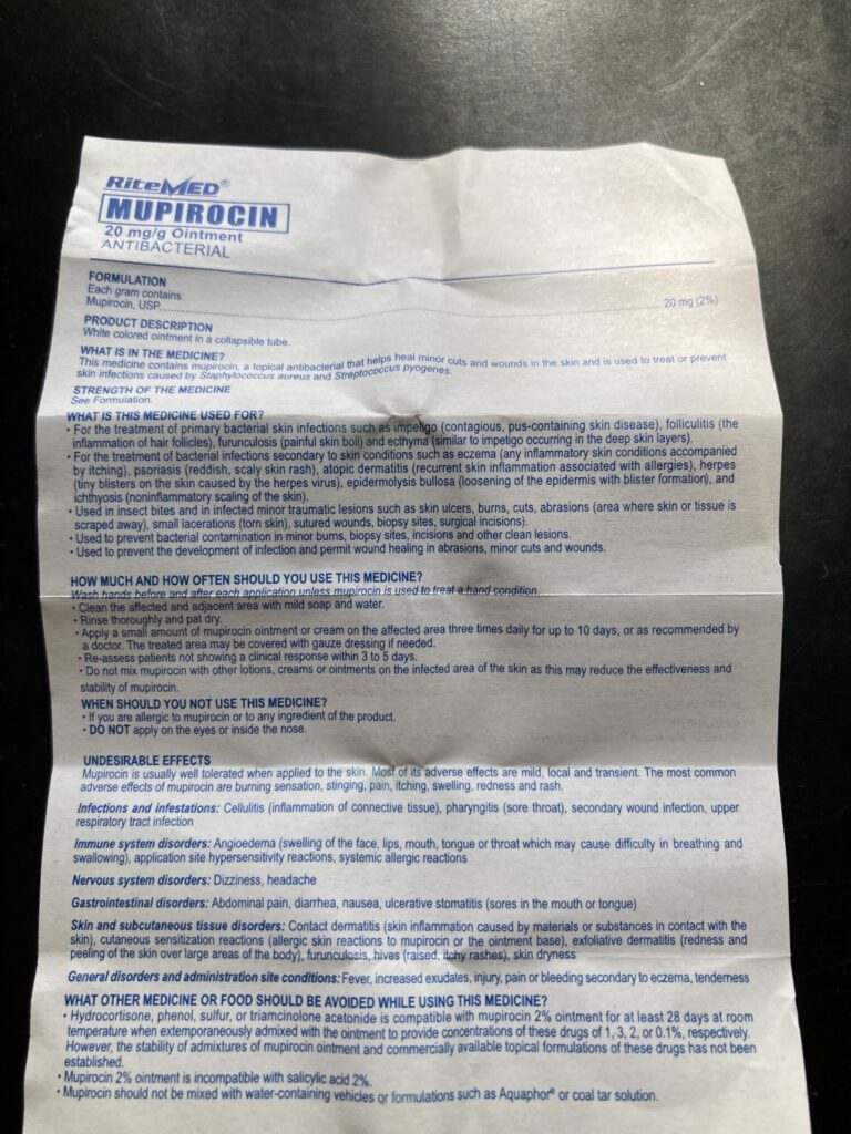 フィリピンの傷薬　Mupirocin（ムピロシン）抗生物質　切り傷　軟膏　説明書