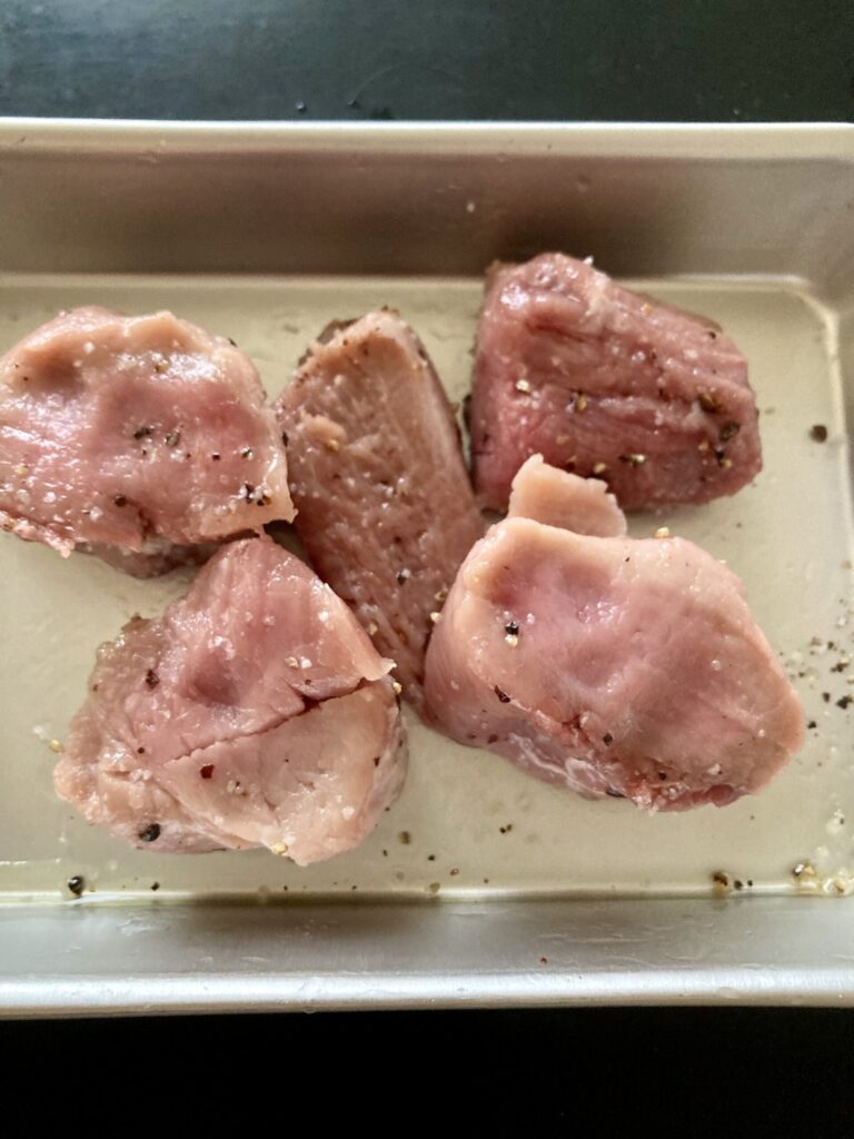 フィリピンの豚ヒレ肉でつくるフライパンローストポーク　レシピ