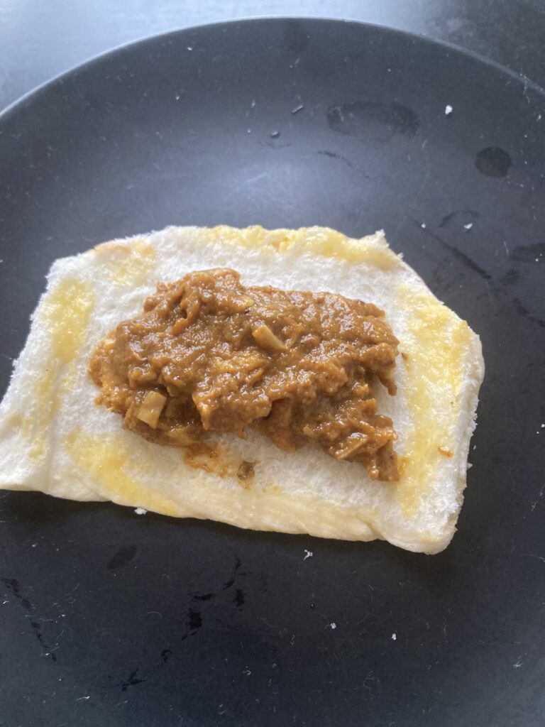 余ったカレーでカレーパン　レシピ