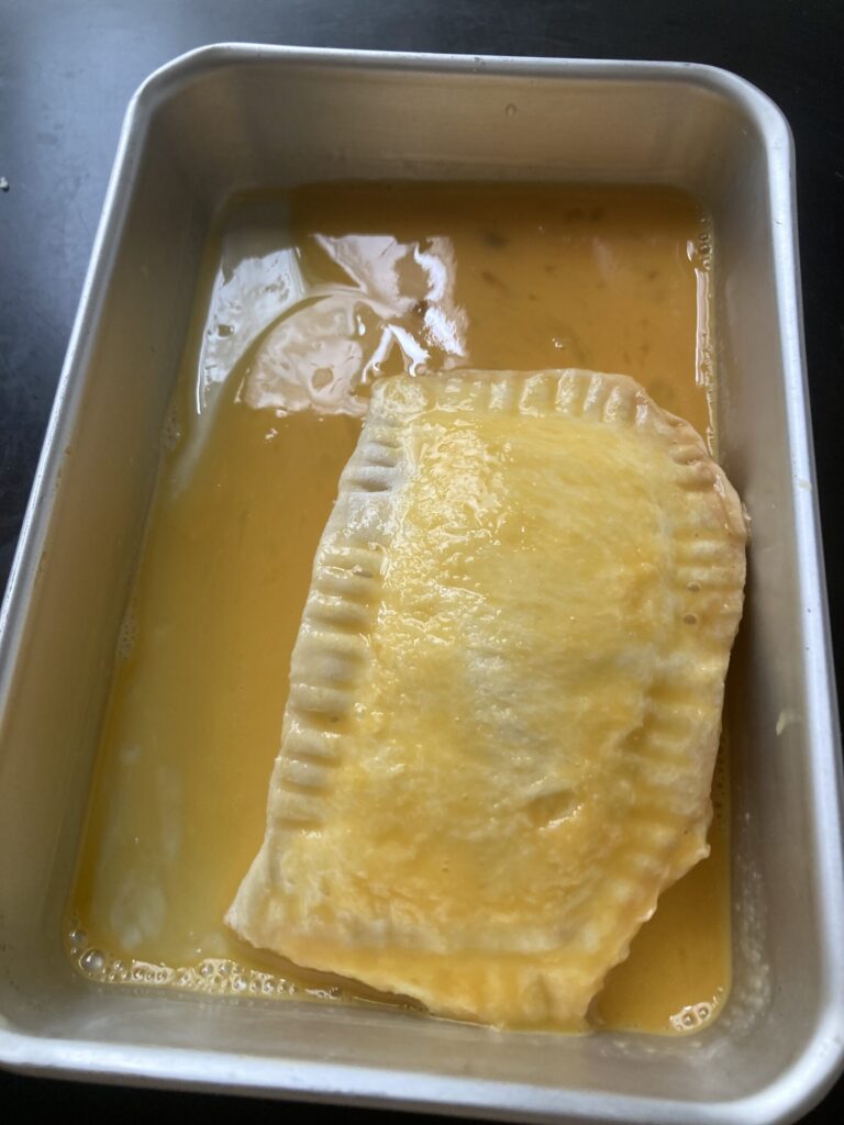 余ったカレーでカレーパン　レシピ