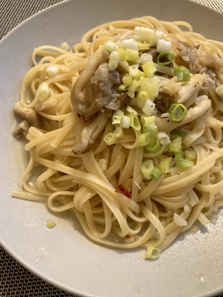 平茸のオイルパスタ