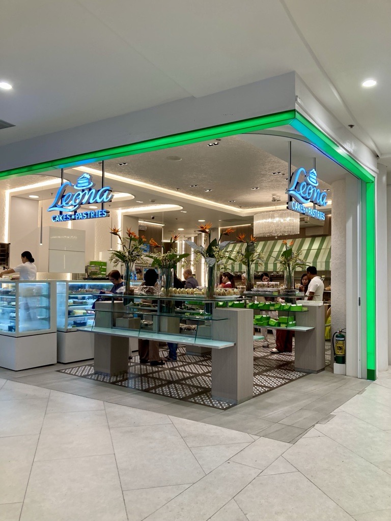 Leonaアヤラセンター店